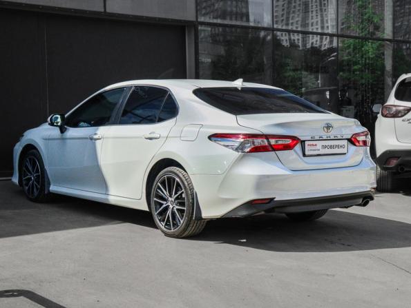 Toyota Camry VIII (XV70) Рестайлинг с пробегом 2021 года, цена 2 750 000 рублей, 122861 км, седан, Автокод Объявления