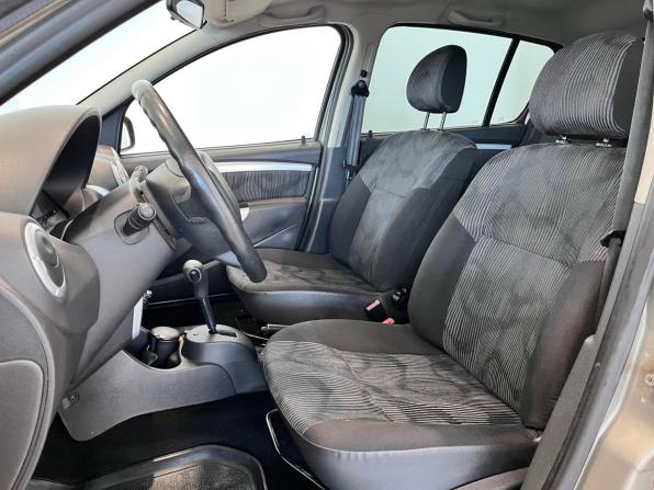 Renault Sandero I с пробегом 2010 года, цена 814 000 рублей, 46100 км, хэтчбек, Автокод Объявления