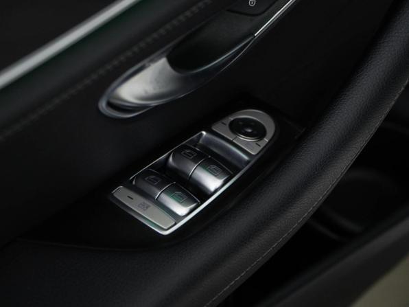 Mercedes-Benz E-Класс V (W213 S213 C238) Рестайлинг с пробегом 2020 года, цена 5 049 050 рублей, 74527 км, седан, Автокод Объявления