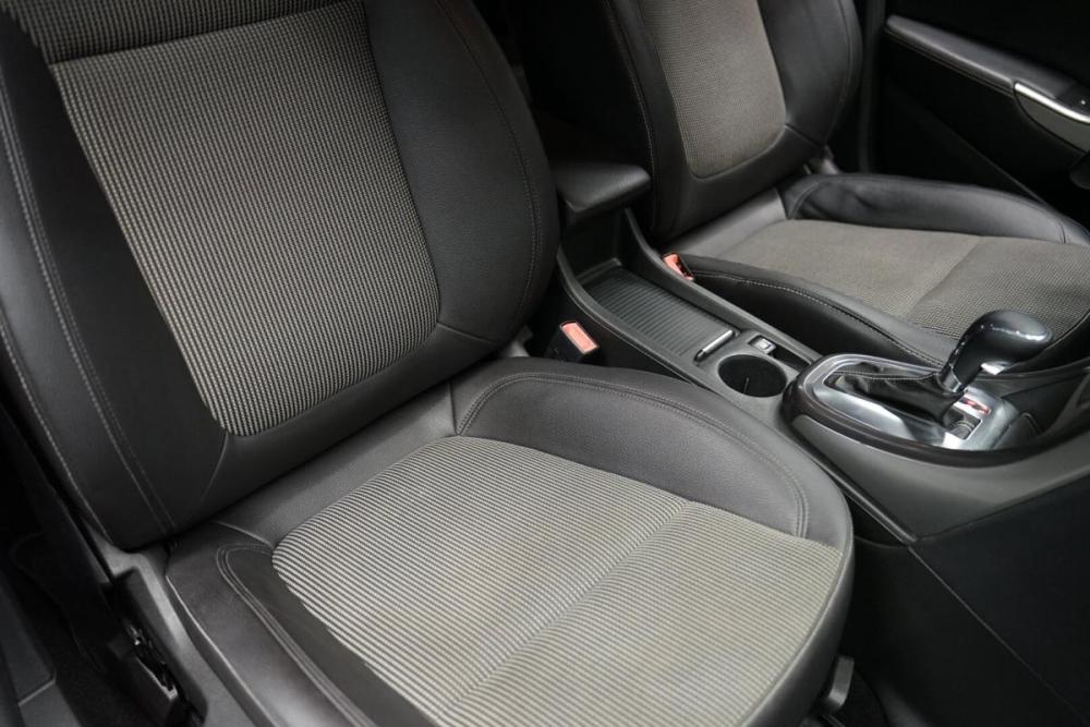 Opel Astra J Крым  - изображение 24