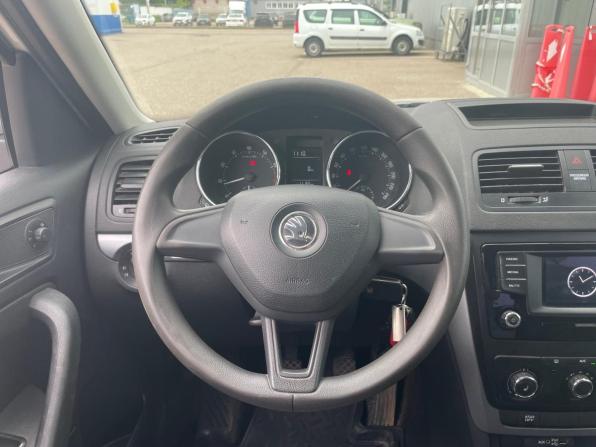 Skoda Yeti I Рестайлинг с пробегом 2017 года, цена 1 257 900 рублей, 163071 км, внедорожник, Автокод Объявления