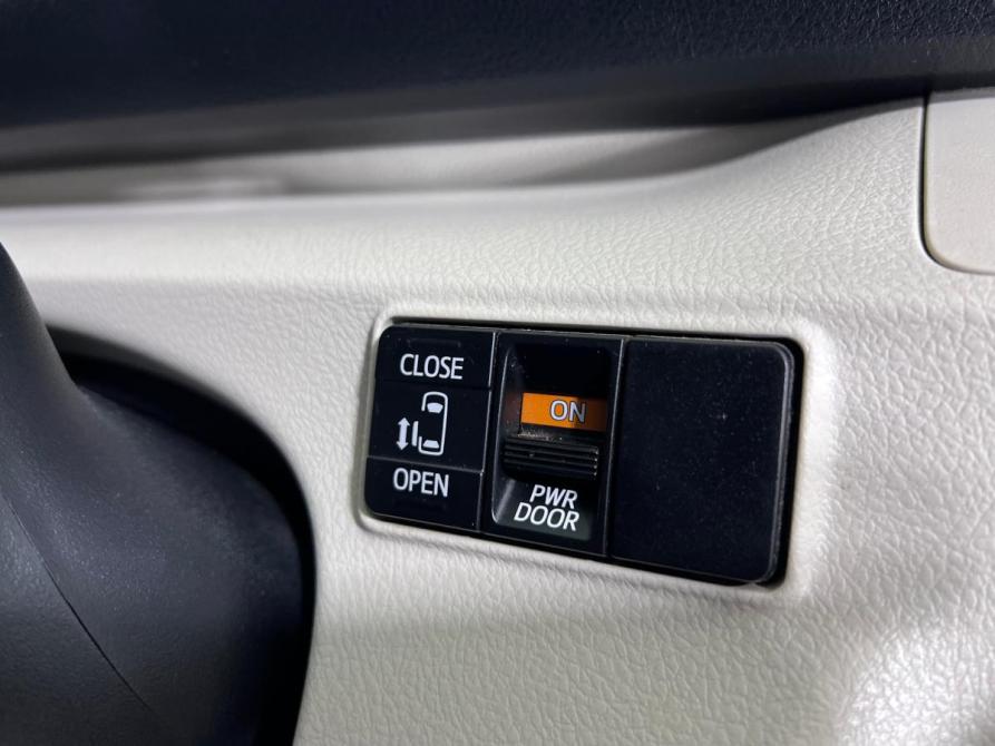 Toyota Sienta II Ростов-на-Дону  - изображение 14