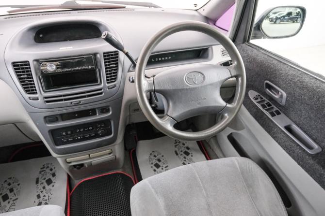 Toyota Nadia с пробегом 1999 года, цена 499 000 рублей, 300000 км, компактвэн, Автокод Объявления
