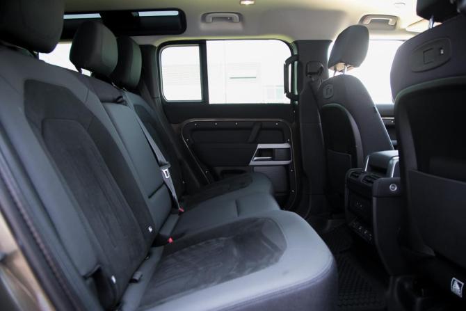 Land Rover Defender II с пробегом 2021 года, цена 7 350 000 рублей, 94510 км, внедорожник, Автокод Объявления