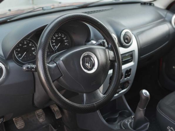 Renault Sandero I с пробегом 2013 года, цена 680 000 рублей, 117999 км, хэтчбек, Автокод Объявления