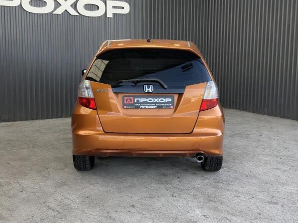 Honda Fit II с пробегом 2009 года, цена 847 000 рублей, 91820 км, хэтчбек, Автокод Объявления