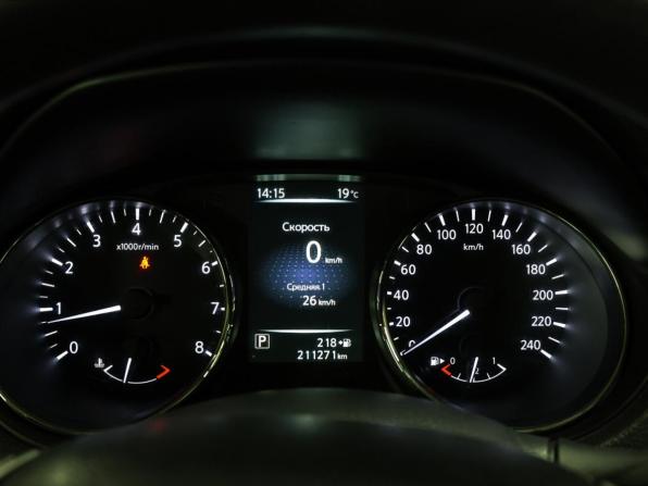 Nissan Qashqai II с пробегом 2017 года, цена 1 327 000 рублей, 211000 км, внедорожник, Автокод Объявления