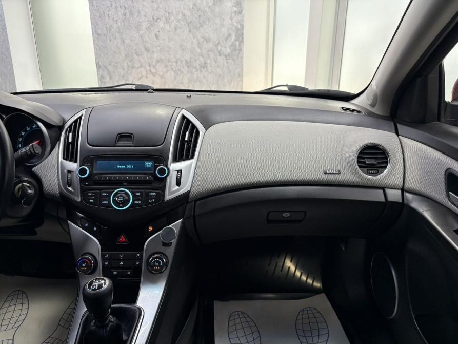 Chevrolet Cruze I Рестайлинг Ярославль  - изображение 16