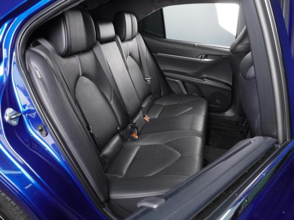 Toyota Camry VIII (XV70) Рестайлинг с пробегом 2021 года, цена 3 229 000 рублей, 133047 км, седан, Автокод Объявления