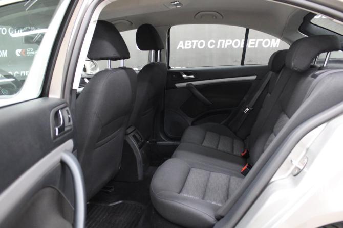 Skoda Octavia II (A5) Рестайлинг с пробегом 2012 года, цена 698 000 рублей, 189331 км, лифтбек, Автокод Объявления