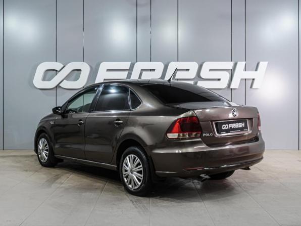 Volkswagen Polo V Рестайлинг с пробегом 2016 года, цена 929 000 рублей, 176931 км, седан, Автокод Объявления