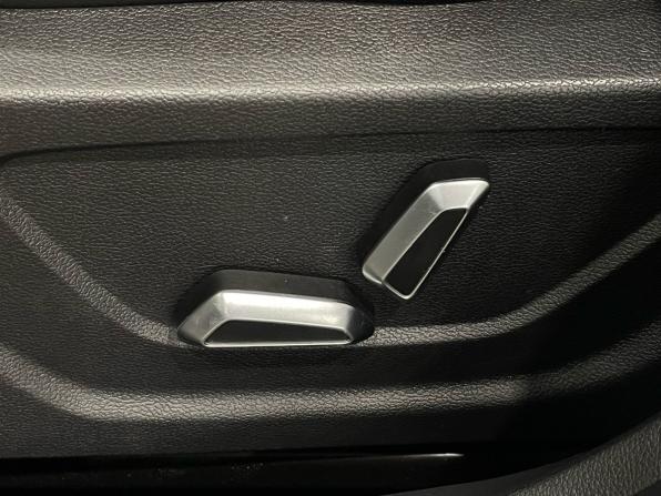 Geely Coolray I Рестайлинг с пробегом 2023 года, цена 1 999 000 рублей, 33205 км, внедорожник, Автокод Объявления