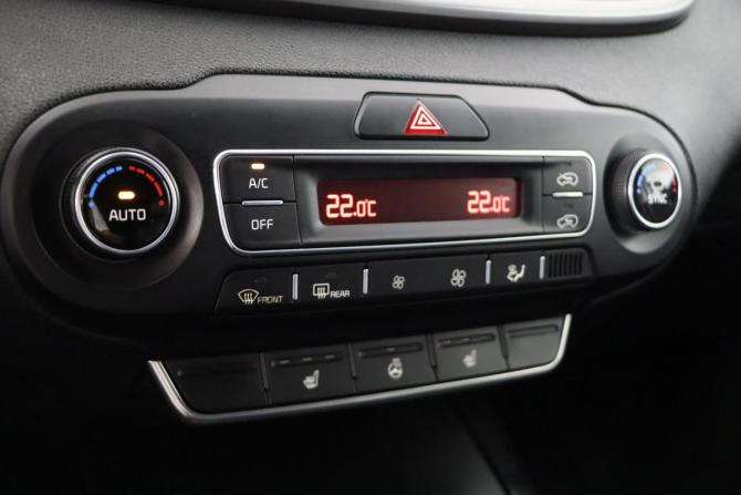 Kia Sorento III Prime Рестайлинг с пробегом 2018 года, цена 2 679 990 рублей, 233704 км, внедорожник, Автокод Объявления