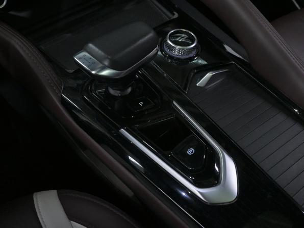 Geely Monjaro I Рестайлинг с пробегом 2024 года, цена 3 298 000 рублей, 25965 км, внедорожник, Автокод Объявления