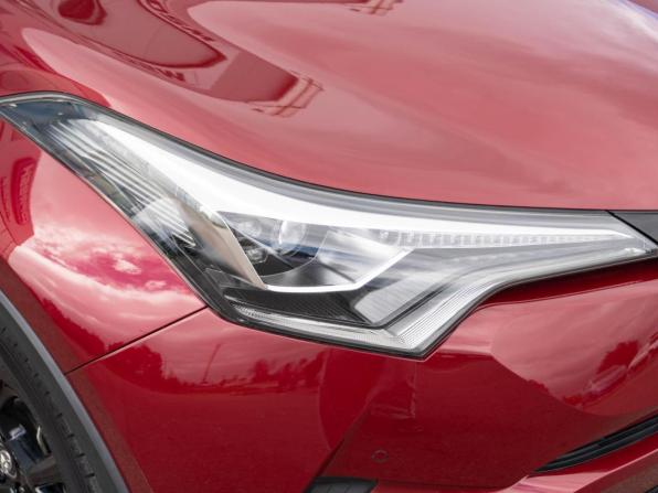 Toyota C-HR I Рестайлинг с пробегом 2019 года, цена 1 664 142 рубля, 213688 км, внедорожник, Автокод Объявления