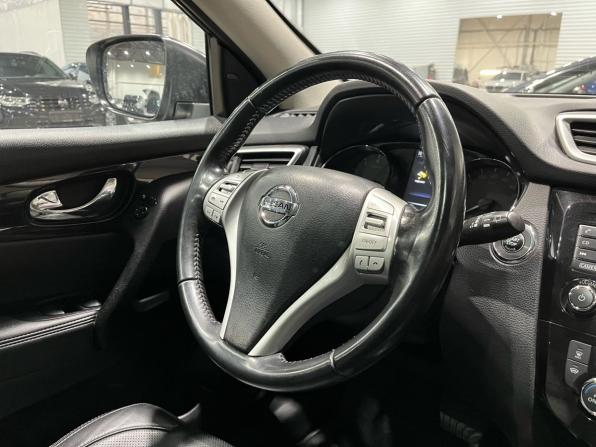 Nissan Qashqai II с пробегом 2015 года, цена 1 744 000 рублей, 128420 км, внедорожник, Автокод Объявления