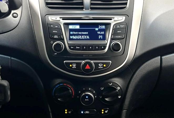 Hyundai Solaris I с пробегом 2014 года, цена 830 000 рублей, 172403 км, седан, Автокод Объявления