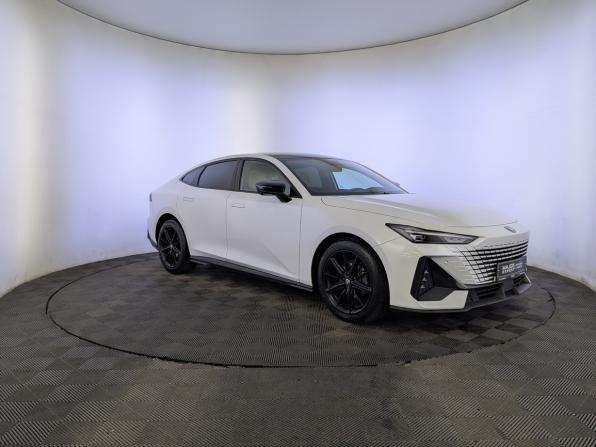 Changan UNI-V I с пробегом 2023 года, цена 2 100 000 рублей, 49815 км, лифтбек, Автокод Объявления