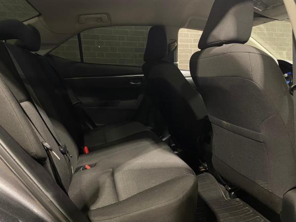 Toyota Corolla XI (E160 E170 E180) с пробегом 2013 года, цена 1 350 000 рублей, 94106 км, седан, Автокод Объявления