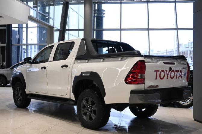 Toyota Hilux VIII Рестайлинг с пробегом 2025 года, цена 7 150 000 рублей, 43 км, пикап, Автокод Объявления