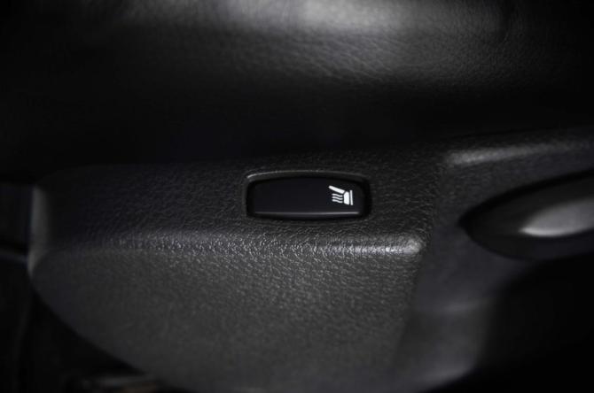 Renault Sandero II с пробегом 2018 года, цена 999 000 рублей, 64512 км, хэтчбек, Автокод Объявления