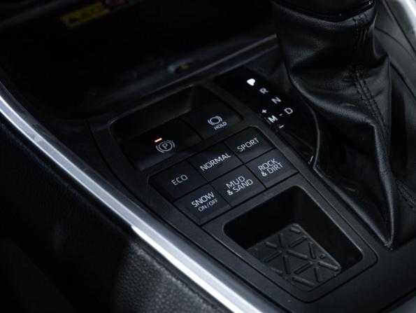 Toyota RAV4 V (XA50) с пробегом 2025 года, цена 3 849 700 рублей, 24990 км, внедорожник, Автокод Объявления