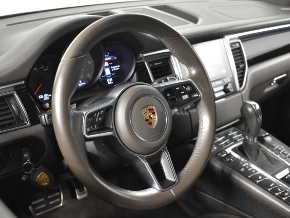 Porsche Macan I с пробегом 2016 года, цена 2 963 300 рублей, 166184 км, внедорожник, Автокод Объявления