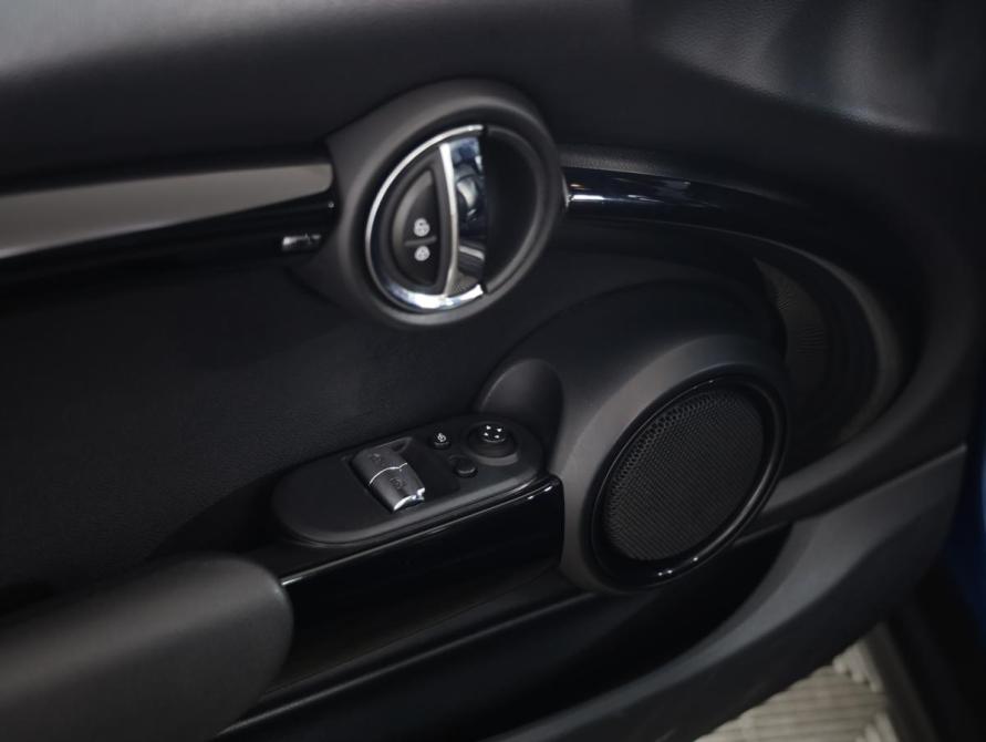 Mini Hatch III (F55/F56) Рестайлинг 2 Санкт-Петербург  - изображение 22