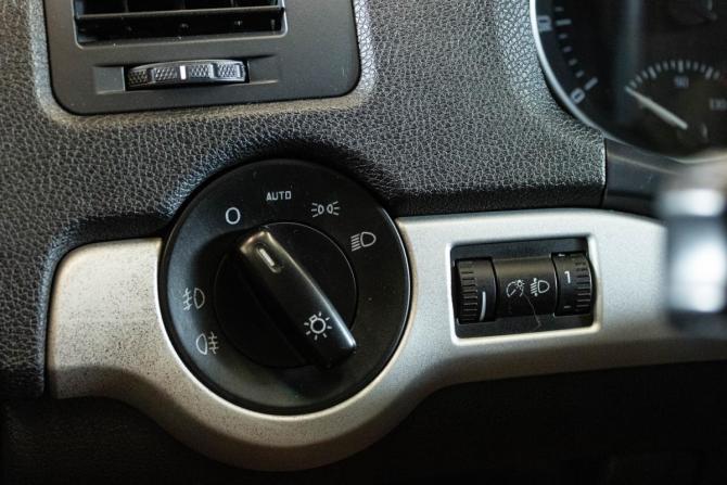 Skoda Octavia II (A5) Рестайлинг с пробегом 2012 года, цена 835 000 рублей, 253360 км, лифтбек, Автокод Объявления