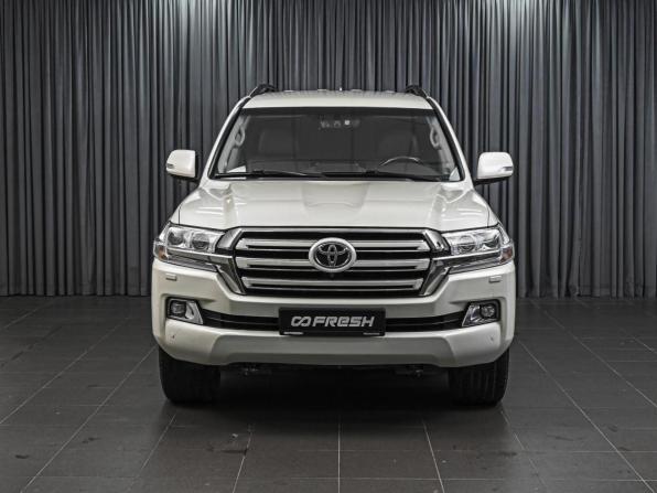 Toyota Land Cruiser 200 Series Рестайлинг 2 с пробегом 2016 года, цена 5 542 111 рублей, 221874 км, внедорожник, Автокод Объявления
