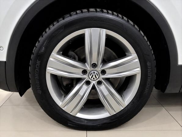 Volkswagen Tiguan II с пробегом 2017 года, цена 1 900 000 рублей, 245238 км, внедорожник, Автокод Объявления