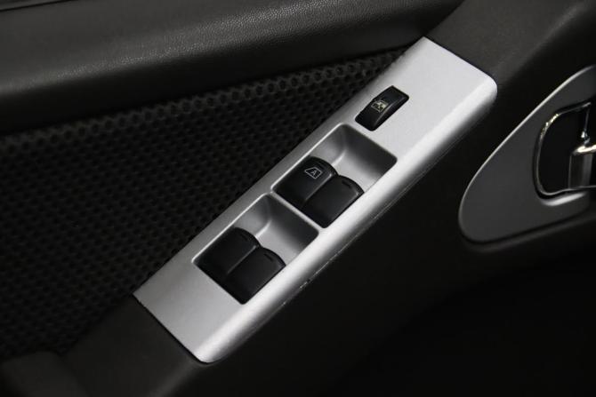 Nissan Navara (Frontier) III (D40) с пробегом 2008 года, цена 895 950 рублей, 353778 км, пикап, Автокод Объявления