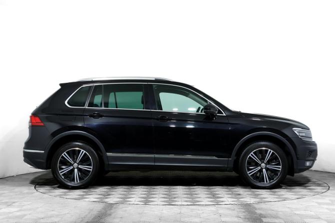 Volkswagen Tiguan II с пробегом 2018 года, цена 2 730 000 рублей, 134690 км, внедорожник, Автокод Объявления