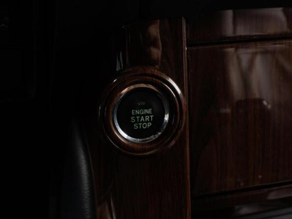 Toyota Land Cruiser Prado 150 Series Рестайлинг 1 с пробегом 2014 года, цена 3 399 000 рублей, 227053 км, внедорожник, Автокод Объявления
