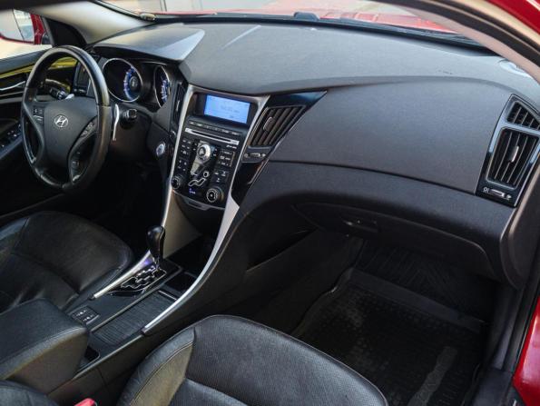 Hyundai Sonata VI (YF) с пробегом 2011 года, цена 1 050 000 рублей, 157013 км, седан, Автокод Объявления
