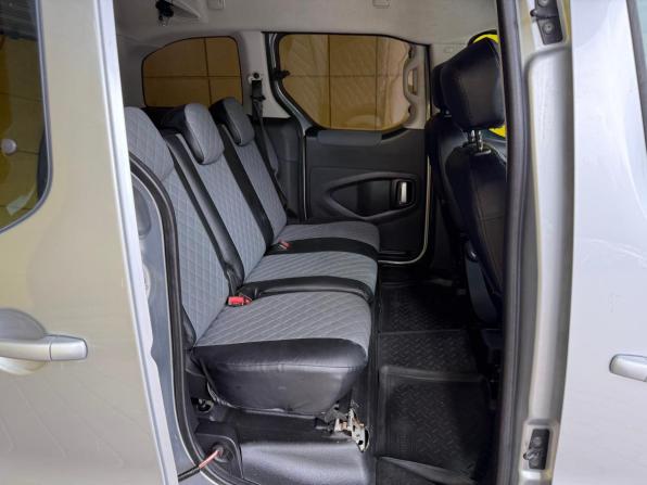 Peugeot Partner II Рестайлинг с пробегом 2012 года, цена 449 000 рублей, 390000 км, минивэн, Автокод Объявления