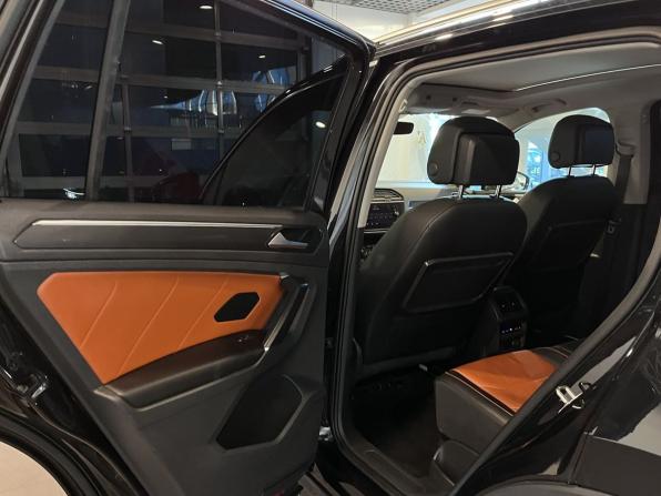 Volkswagen Tiguan II с пробегом 2017 года, цена 2 245 000 рублей, 216621 км, внедорожник, Автокод Объявления