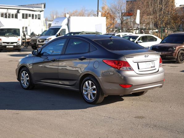 Hyundai Solaris I с пробегом 2013 года, цена 849 000 рублей, 127300 км, седан, Автокод Объявления