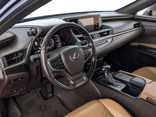 Lexus ES VII с пробегом 2018 года, цена 3 500 000 рублей, 114624 км, седан, Автокод Объявления