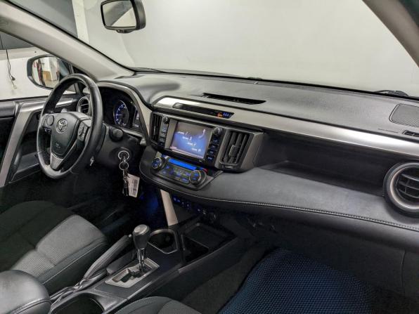 Toyota RAV4 IV (XA40) Рестайлинг с пробегом 2016 года, цена 2 040 000 рублей, 143323 км, внедорожник, Автокод Объявления