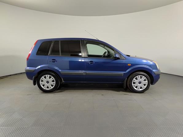 Ford Fusion I Рестайлинг с пробегом 2007 года, цена 350 000 рублей, 198140 км, хэтчбек, Автокод Объявления