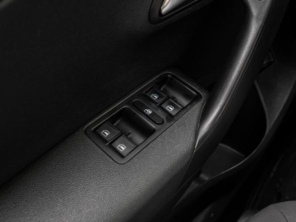 Volkswagen Polo V Рестайлинг с пробегом 2016 года, цена 1 190 000 рублей, 172716 км, седан, Автокод Объявления
