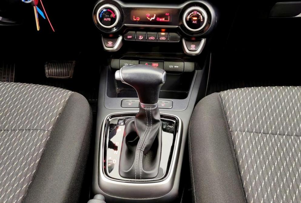 Kia Rio IV Волгоград  - изображение 12