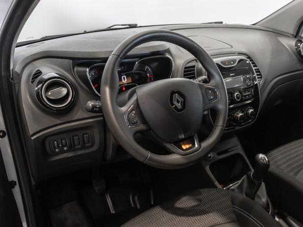 Renault Kaptur I с пробегом 2017 года, цена 1 559 128 рублей, 64260 км, внедорожник, Автокод Объявления