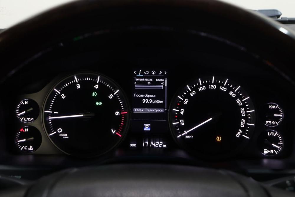 Toyota Land Cruiser 200 Series Рестайлинг 2 Сургут  - изображение 16