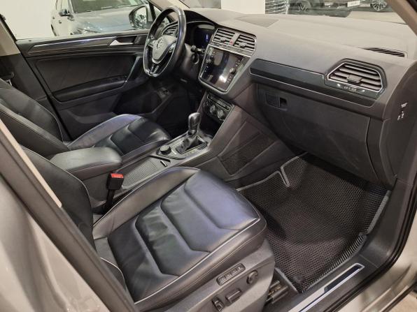Volkswagen Tiguan II с пробегом 2017 года, цена 2 030 000 рублей, 184556 км, внедорожник, Автокод Объявления