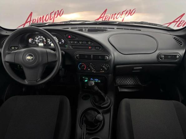 Chevrolet Niva I Рестайлинг с пробегом 2018 года, цена 785 000 рублей, 32256 км, внедорожник, Автокод Объявления