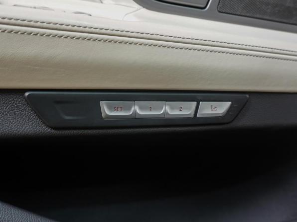 BMW 7 серии VI (G11/G12) с пробегом 2016 года, цена 3 199 000 рублей, 203753 км, седан, Автокод Объявления