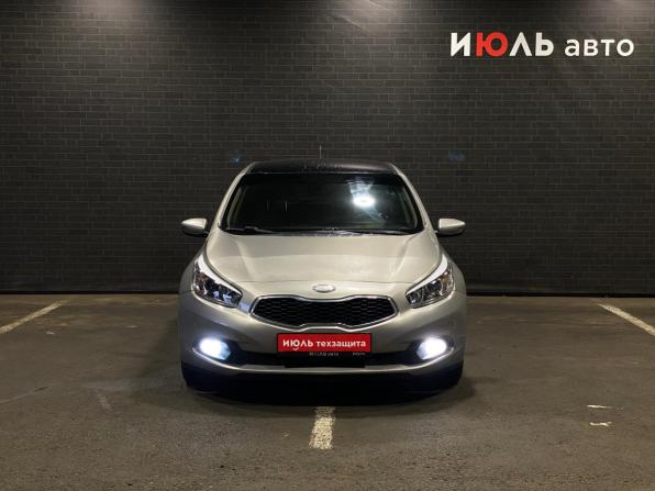 Kia Ceed II с пробегом 2013 года, цена 950 000 рублей, 233753 км, хэтчбек, Автокод Объявления