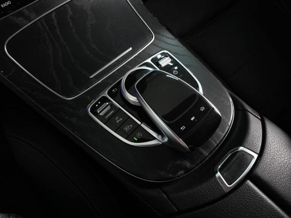 Mercedes-Benz E-Класс V (W213 S213 C238) с пробегом 2018 года, цена 3 299 000 рублей, 134541 км, седан, Автокод Объявления